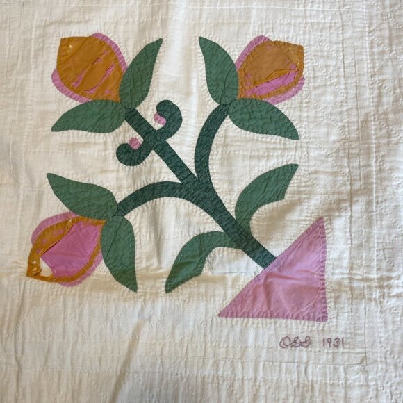 Antique Vintage Tulip Applique Quilt Reversible Date Embroidred 1931  92" x 78" - Picture 5 of 13